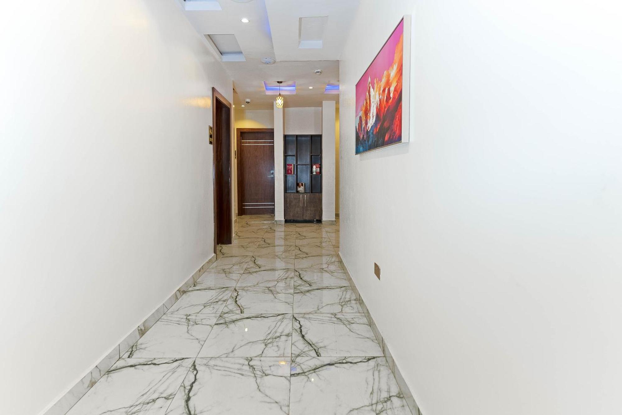 God'S Touch Apartments Remi Fani Kayode Gra. Ikeja Exterior foto